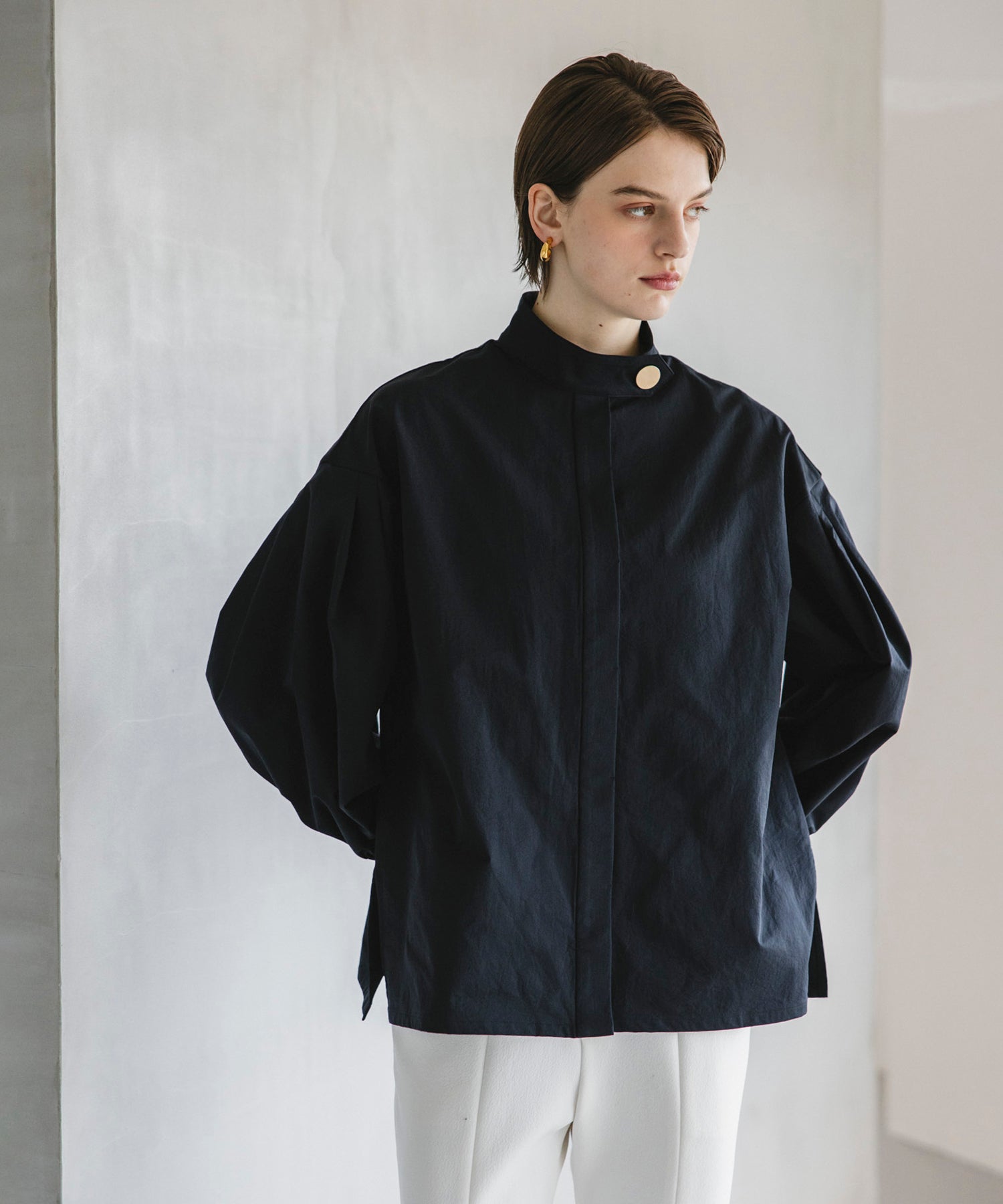 Gold Button Volume Sleeve Blouse – maré（マレ）オンラインストア
