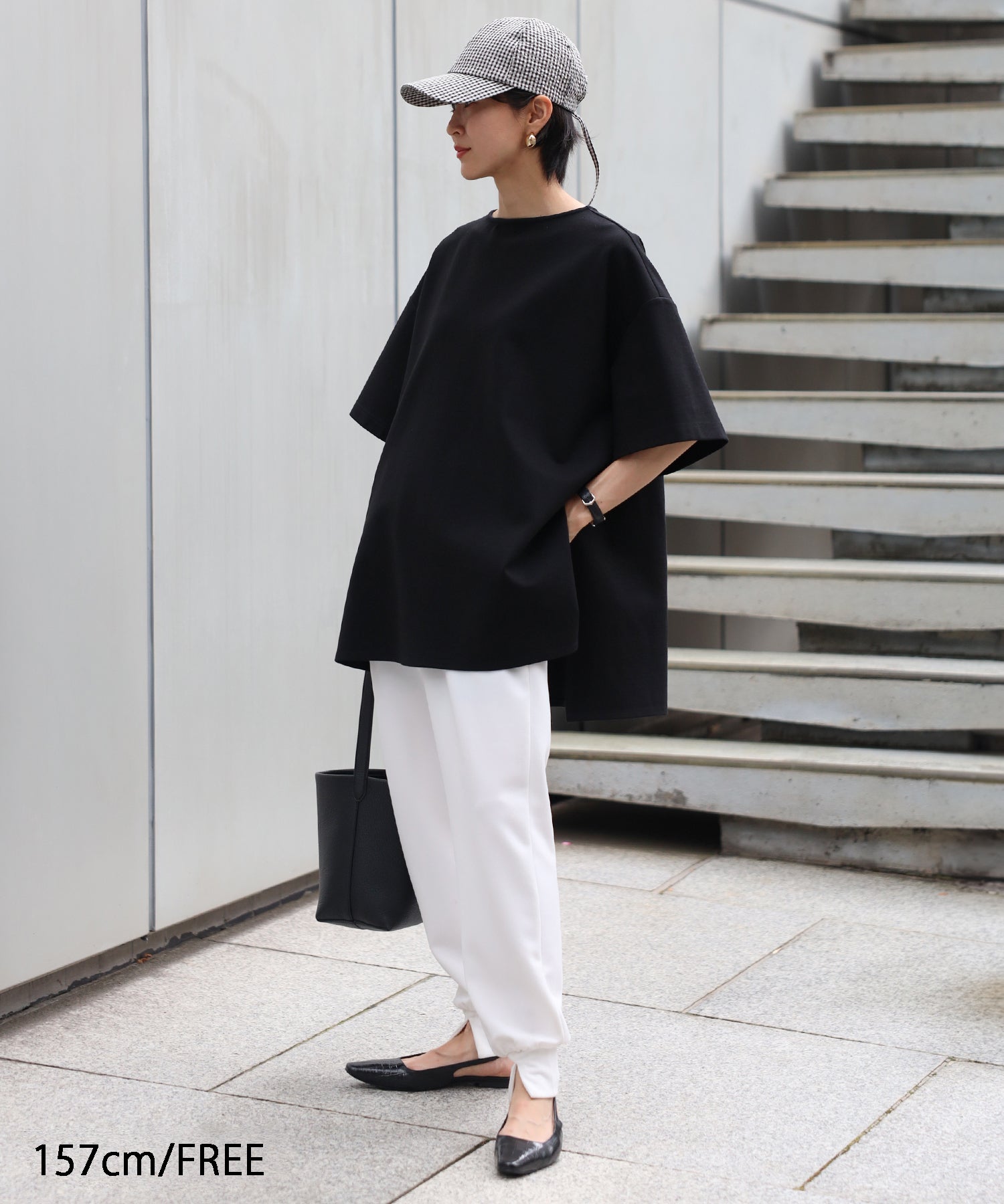 【Cool Touch】Basic Side Slit Punch The Dough TShirt