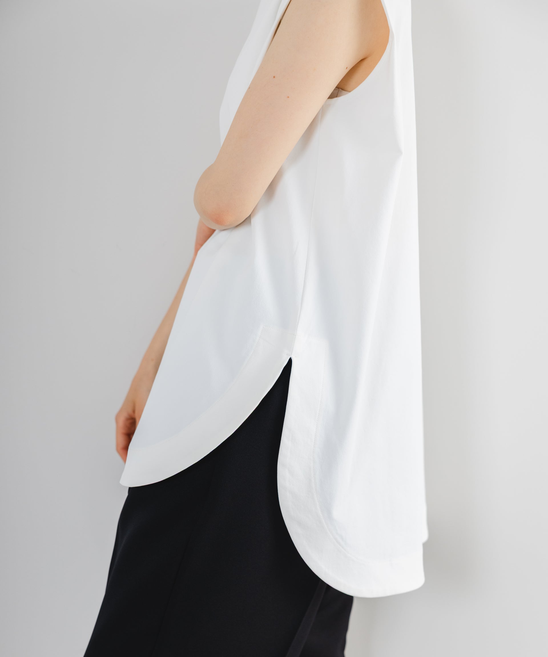 【Multi-Function 】Classic Collar Side Slit Blouse