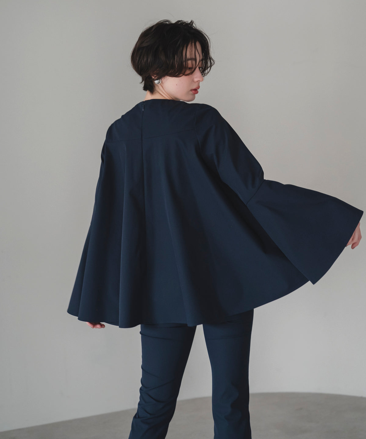 【Multi-Function】Bell Sleeve Flare Blouse