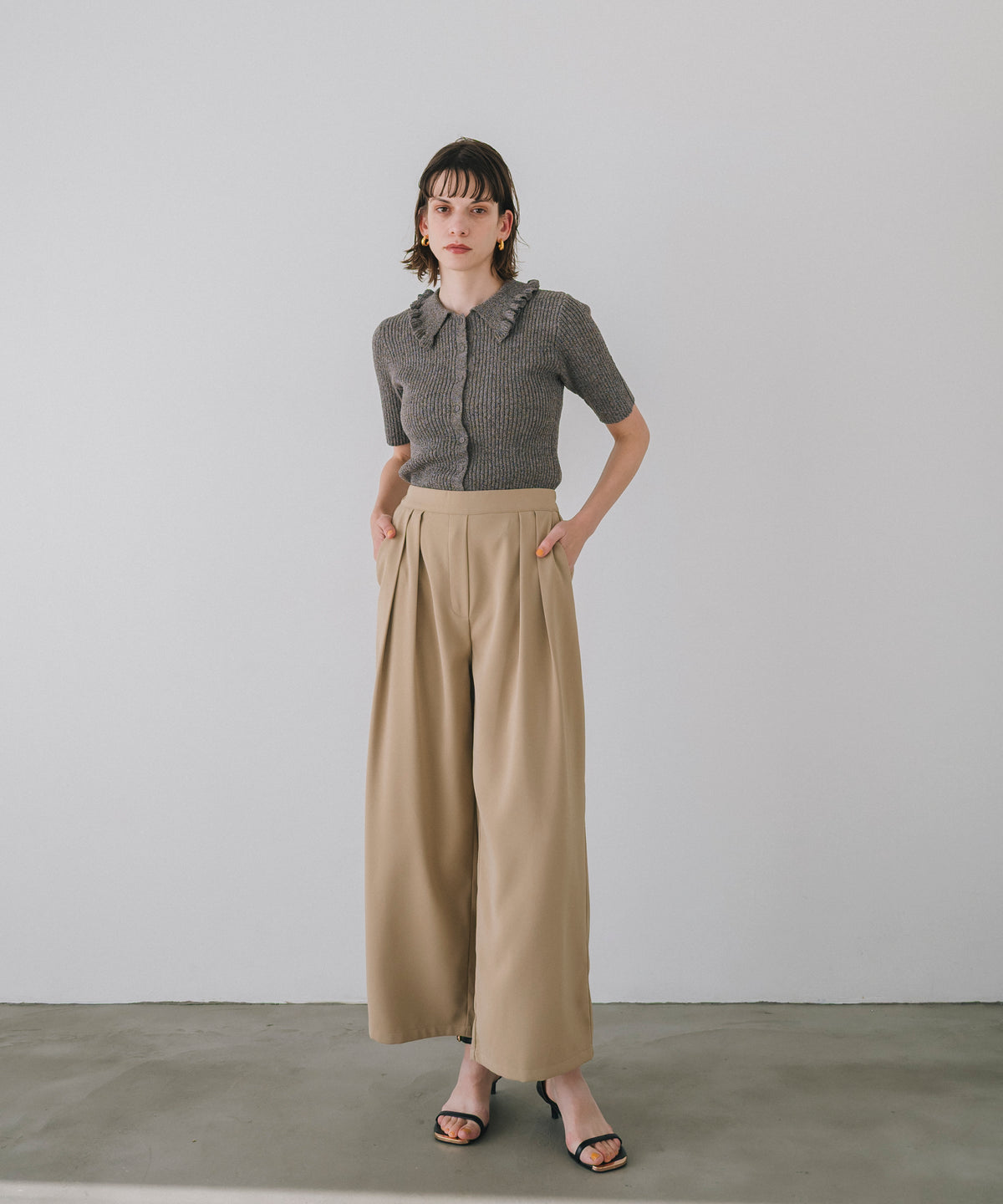 【Easy-Care】Mini Frill Collar Half Sleeve Rib Knit
