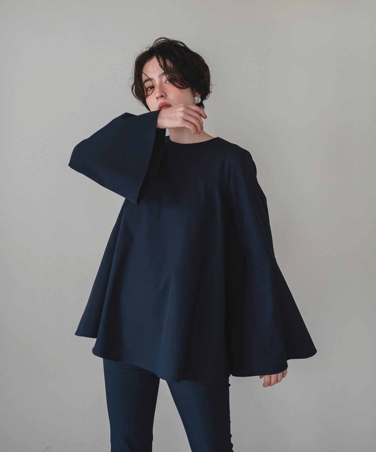 【Multi-Function】Bell Sleeve Flare Blouse