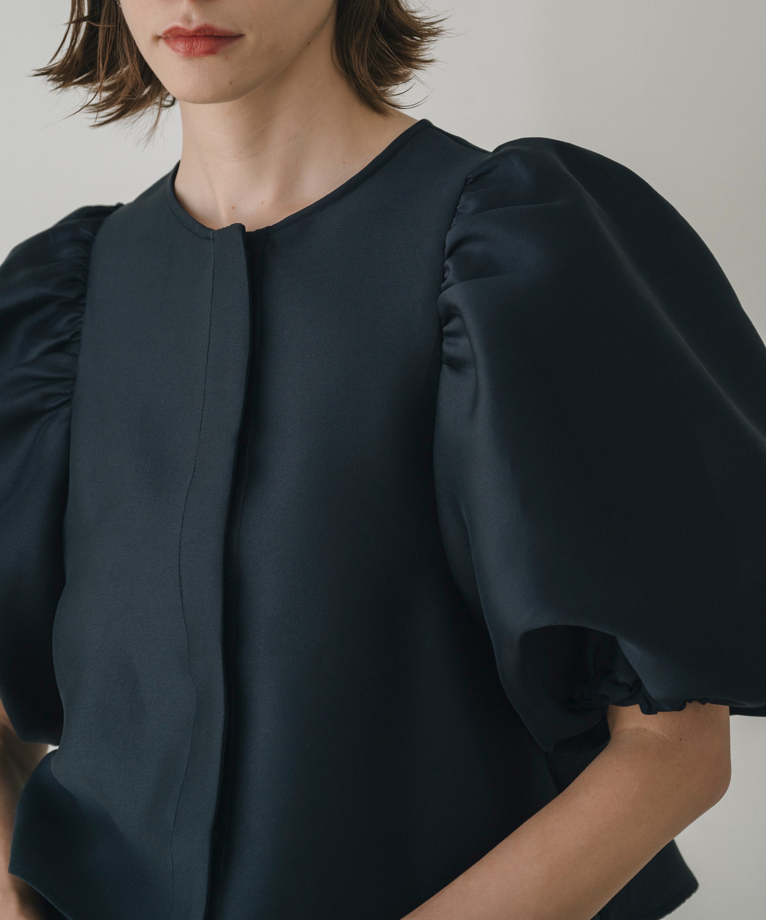 Multi-Function】Soft Volume Puff Sleeve Blouse – maré（マレ