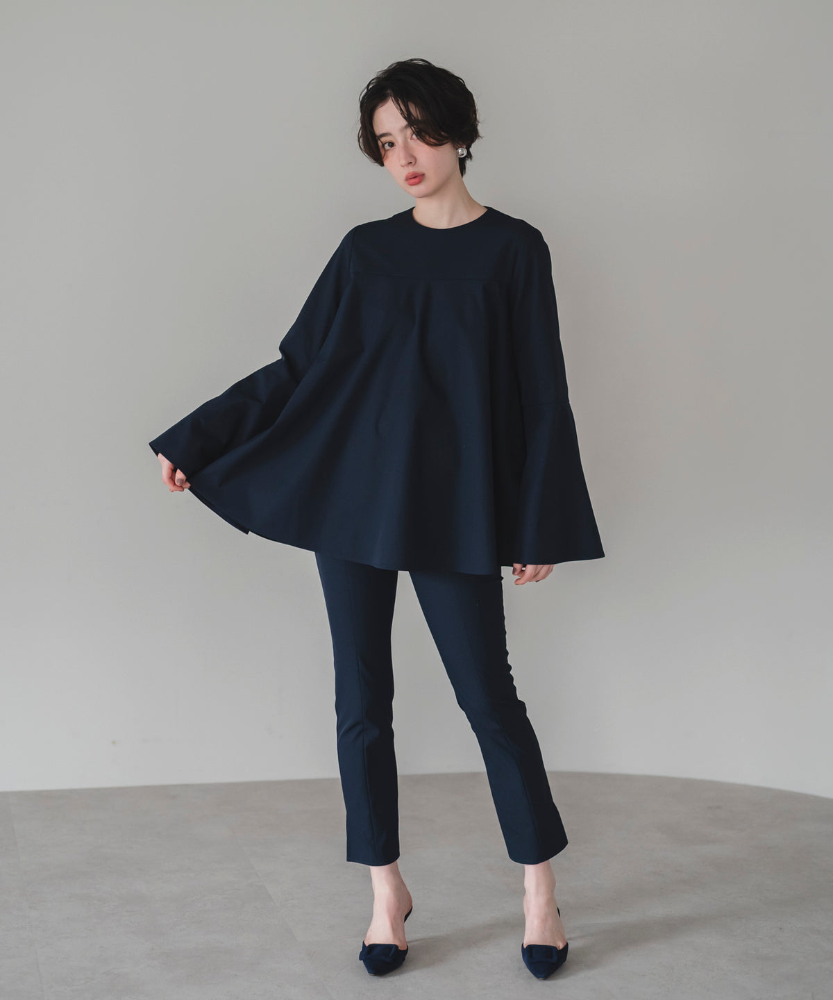 【Multi-Function】Bell Sleeve Flare Blouse