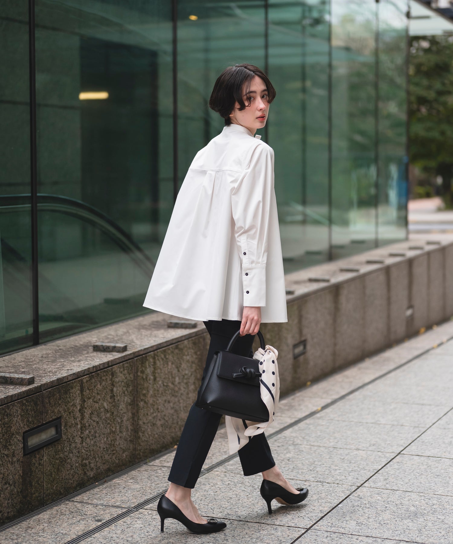 mare スリムタイフレアブラウス ホワイト新品未使用 Water Repellent】Slim Tie Flare Blouse – maré（マレ）オンラインストア