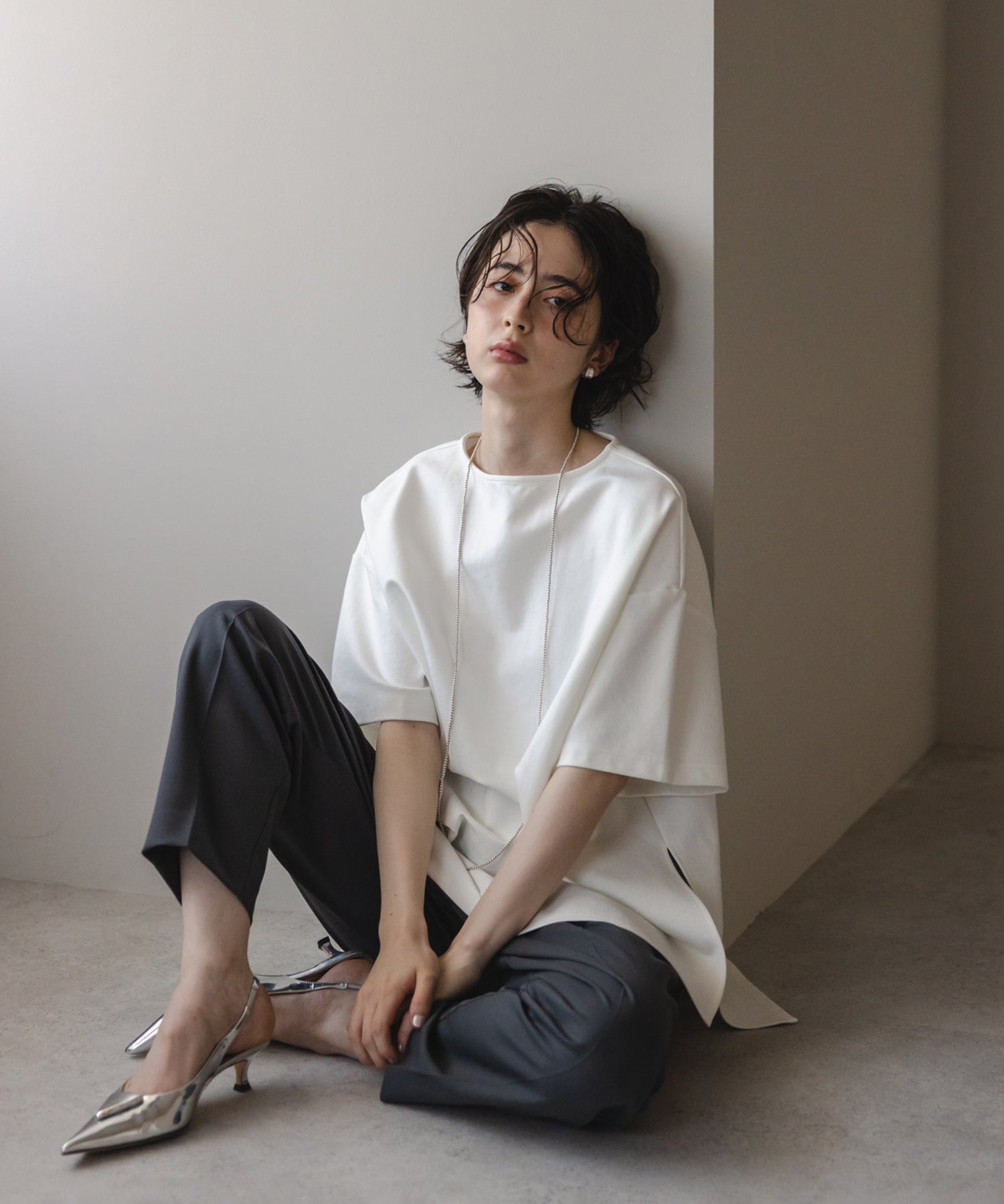 【Cool Touch】Basic Side Slit Punch The Dough TShirt