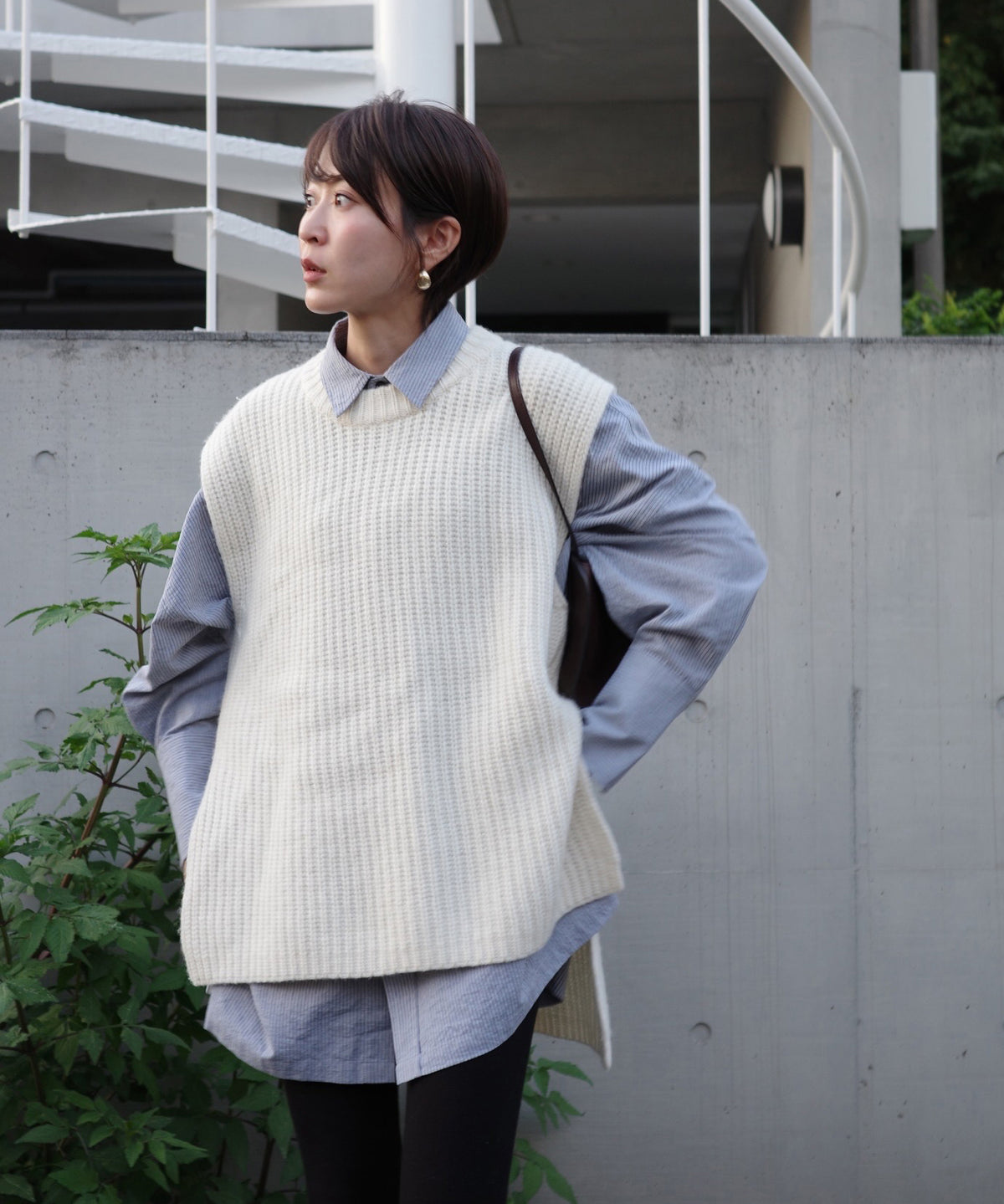 【Layerable】Wool Side Slit Middle Vest