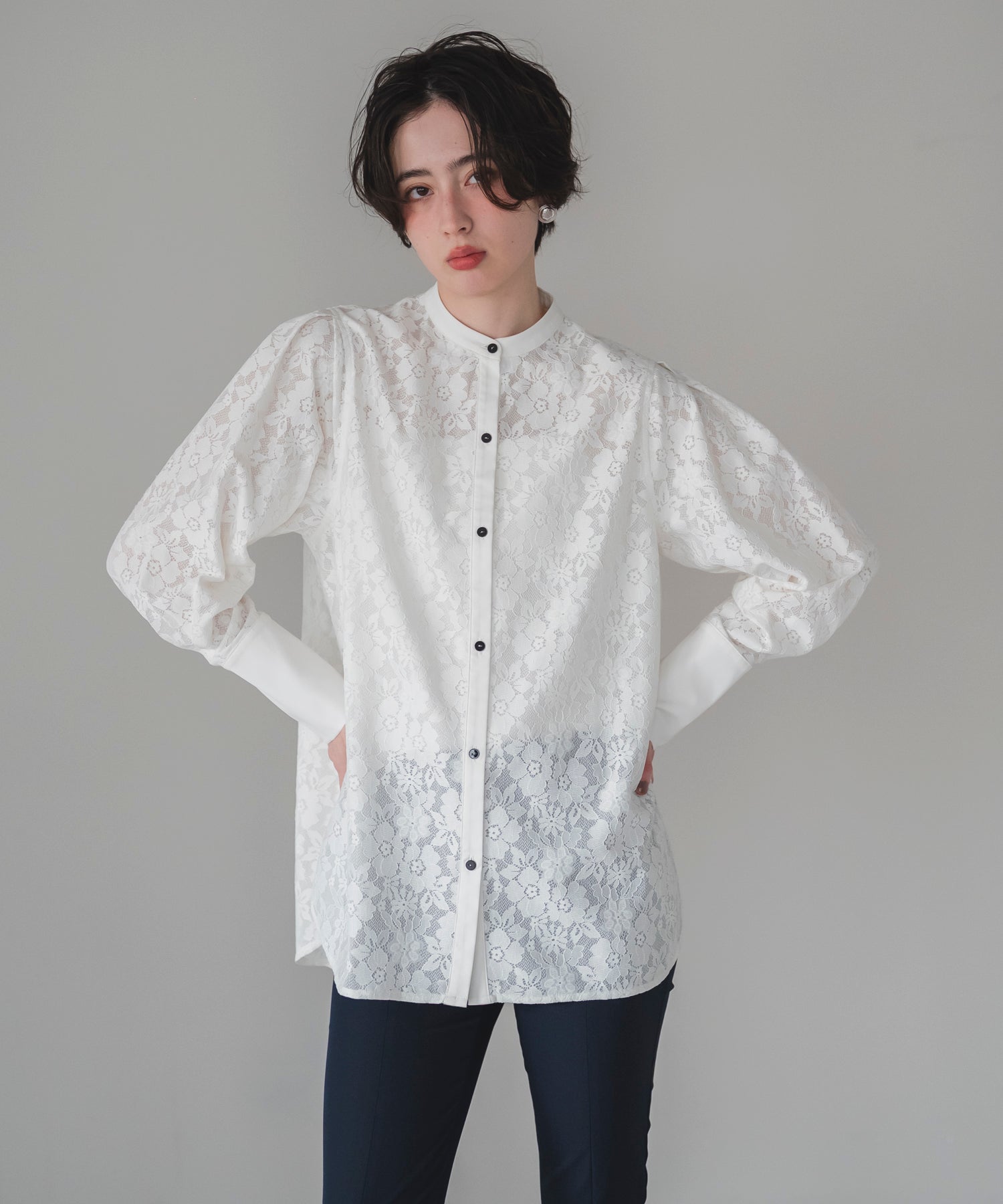 【Wrinkle Prevention】Lace Docking Blouse