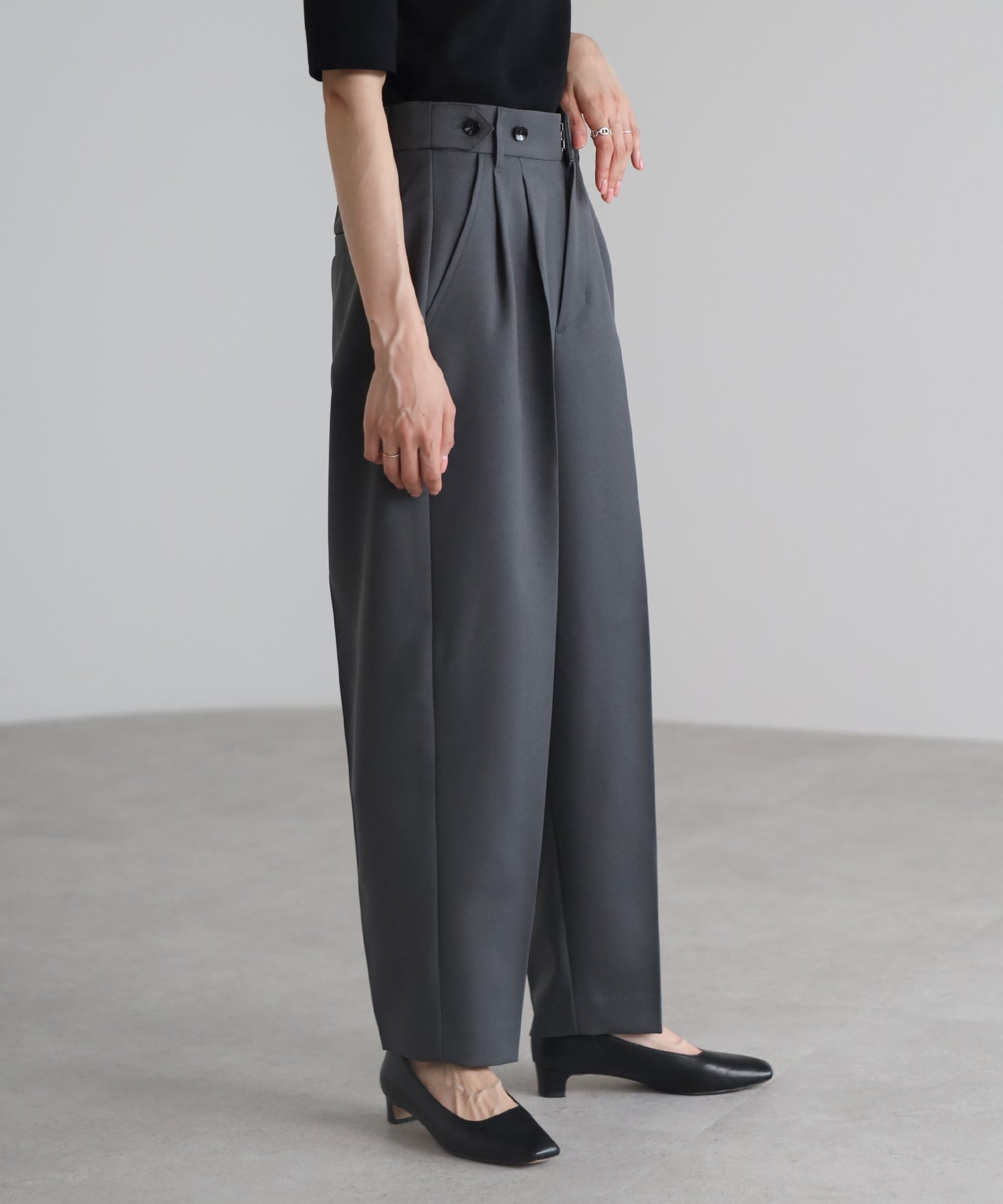 【Multi-Function】Tuck Belt Slacks