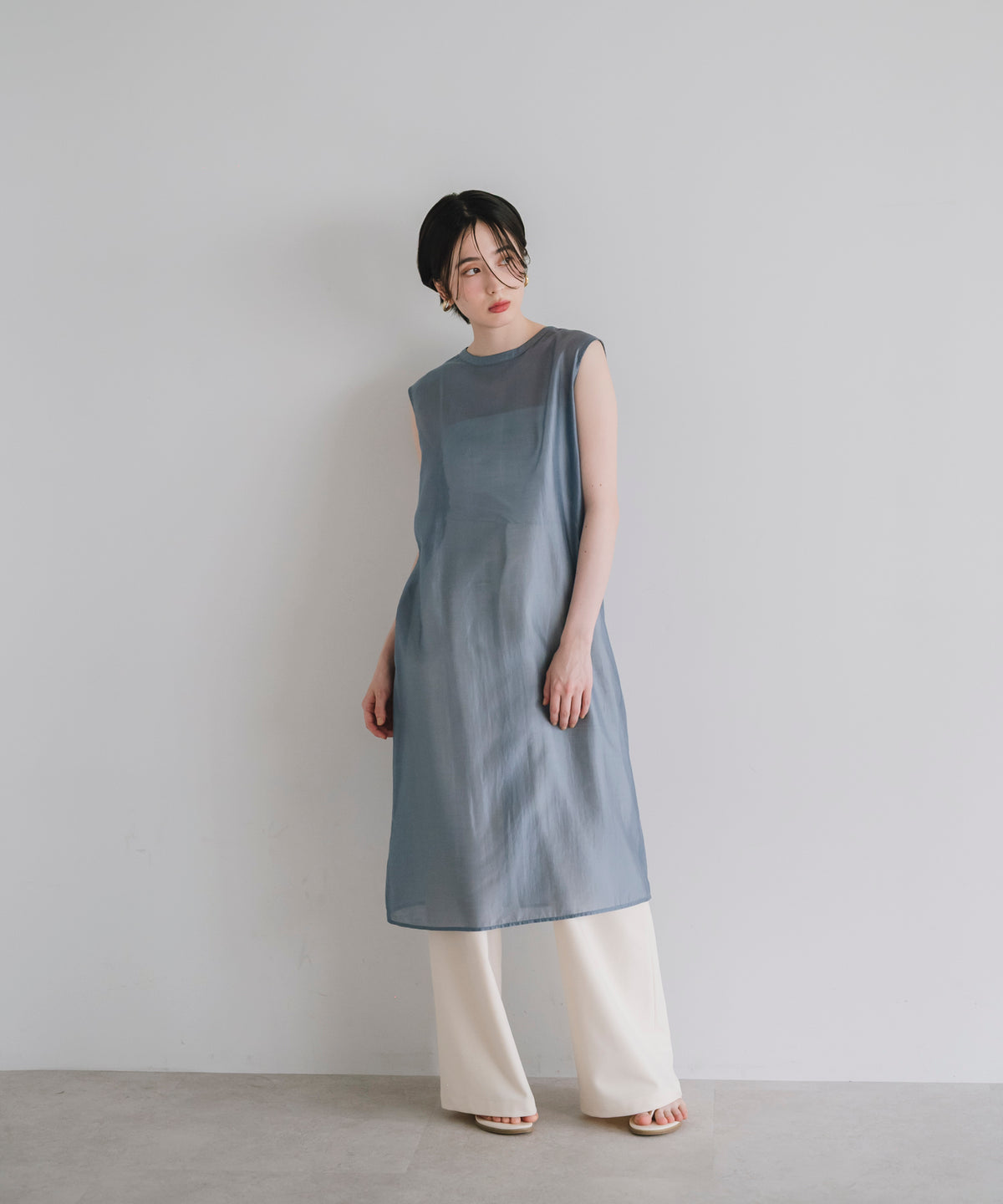 【Layerable】Lace Layered Sleeveless Onepiece