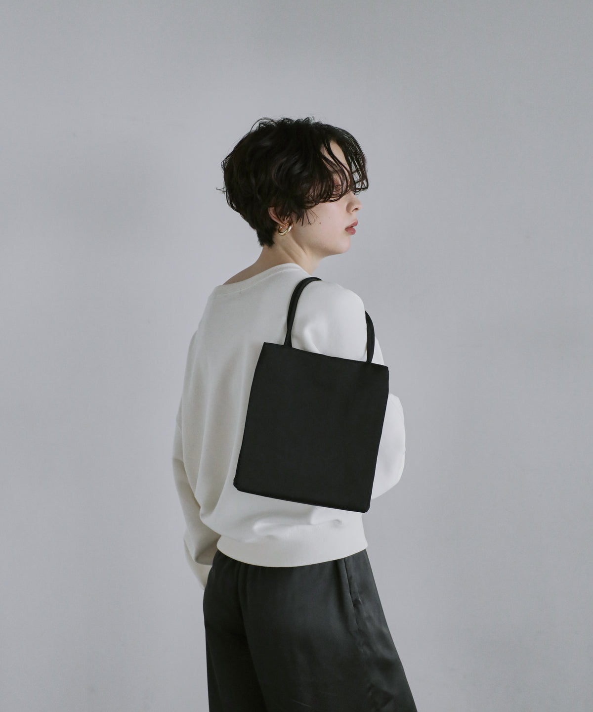 【Minimal Design】Satin Mini Handbag