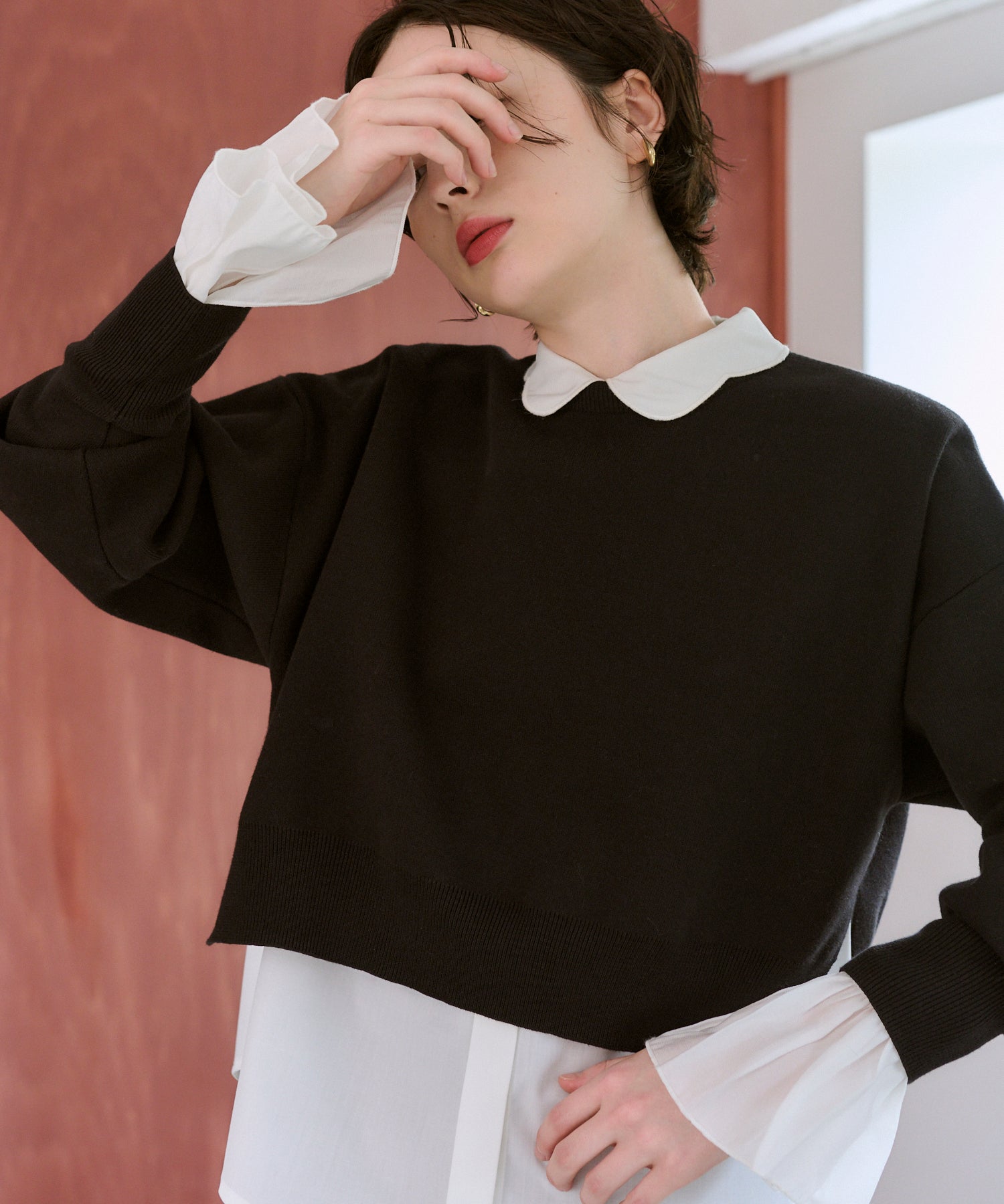 【Wrinkle Prevention】Scallop Collar Blouse