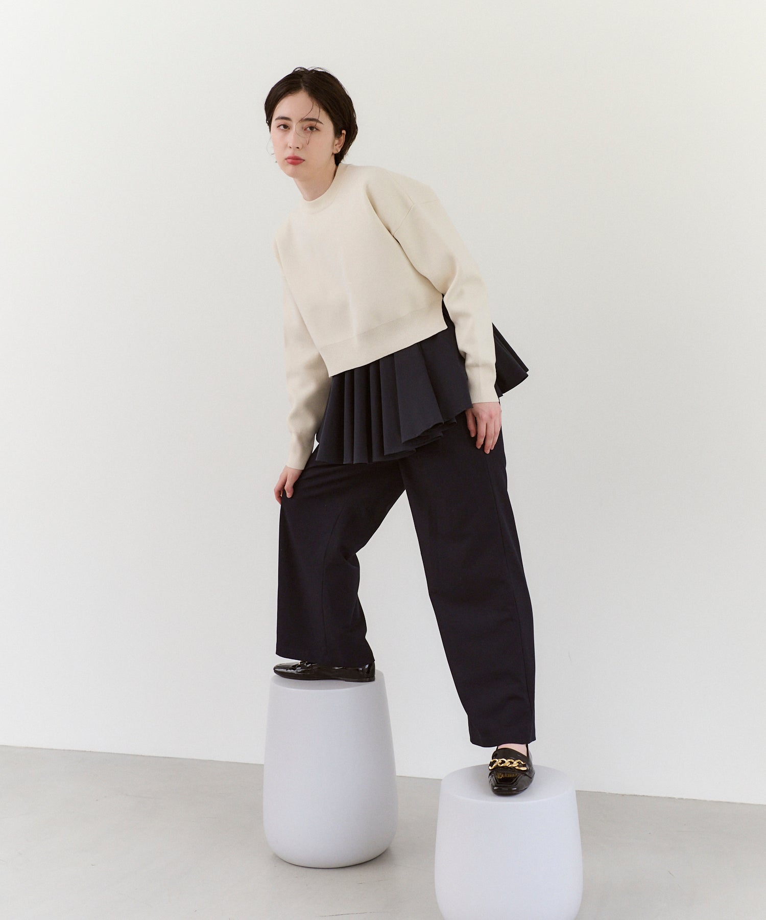 【Layerable】Short Side Slit Knit
