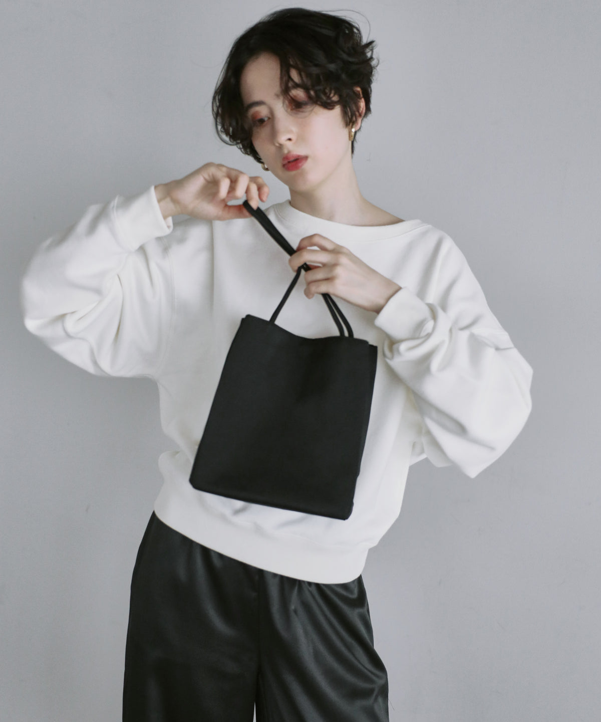 【Minimal Design】Satin Mini Handbag