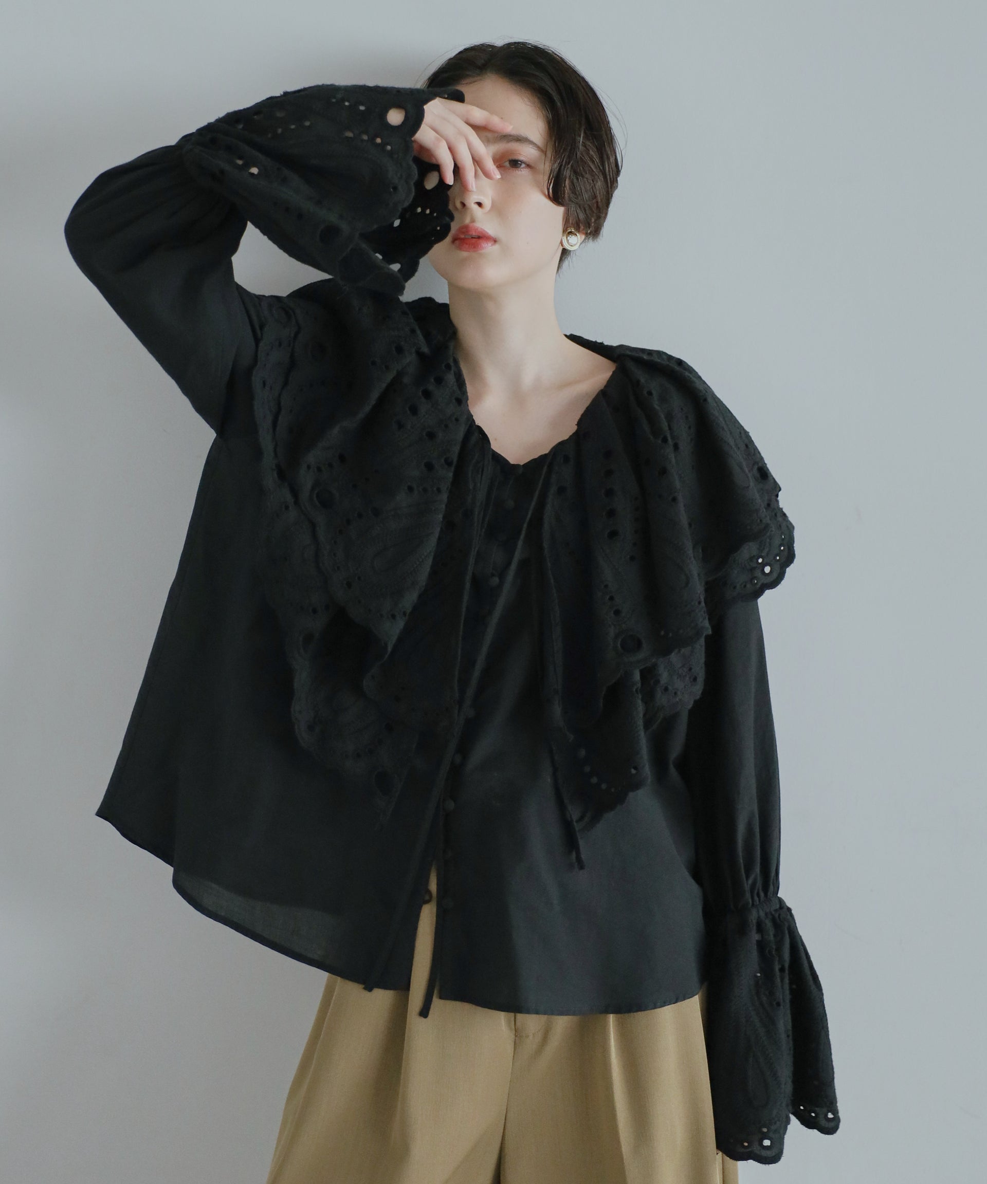 【Vintage Romantic】Eyelet Cutwork Lace Blouse