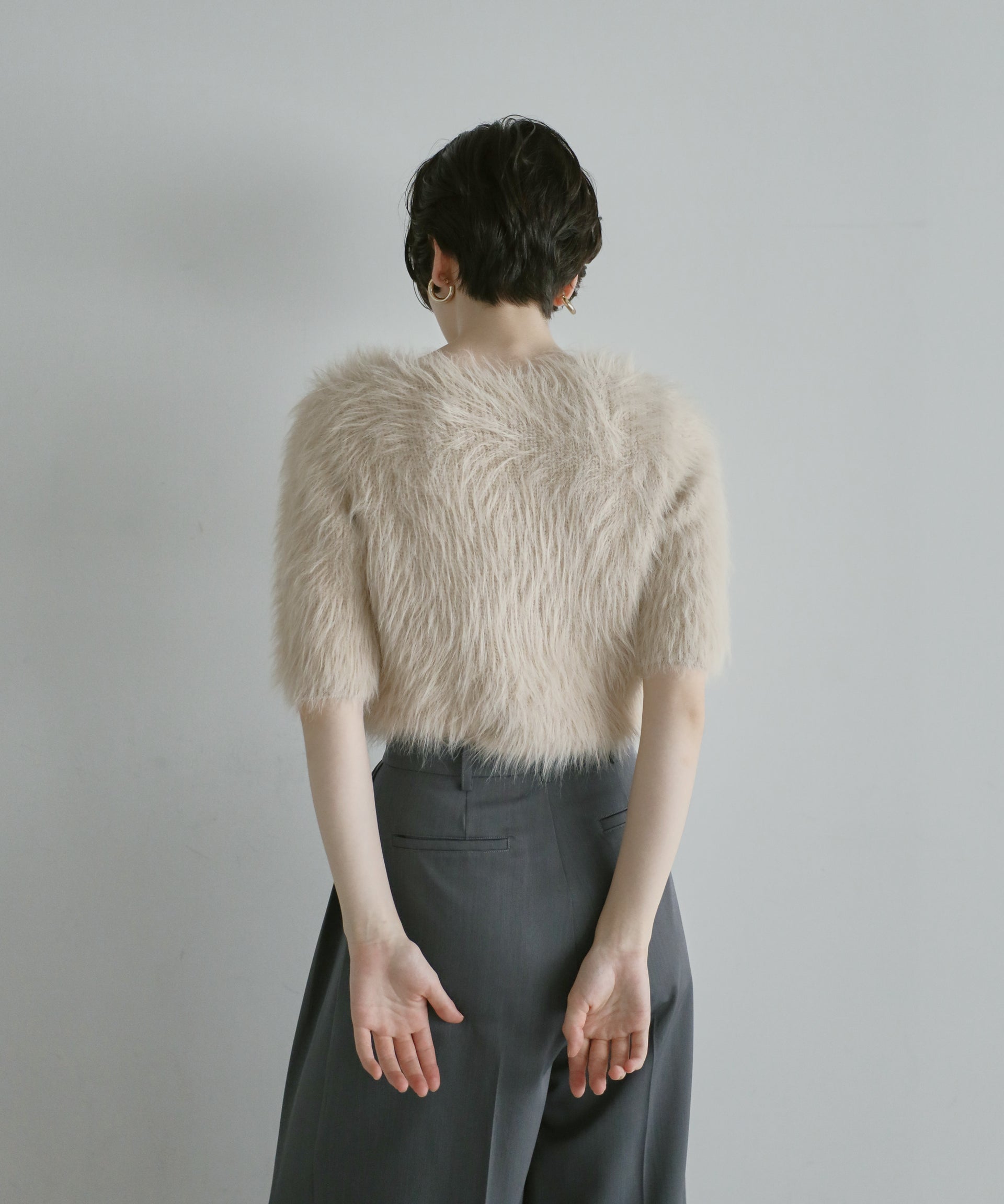 【Soft Touch】Fluffy Shaggy Half Sleeve Knit