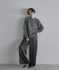 【Classic Comfort】Soft Wool × Cashmere Relaxed Crewneck Knit