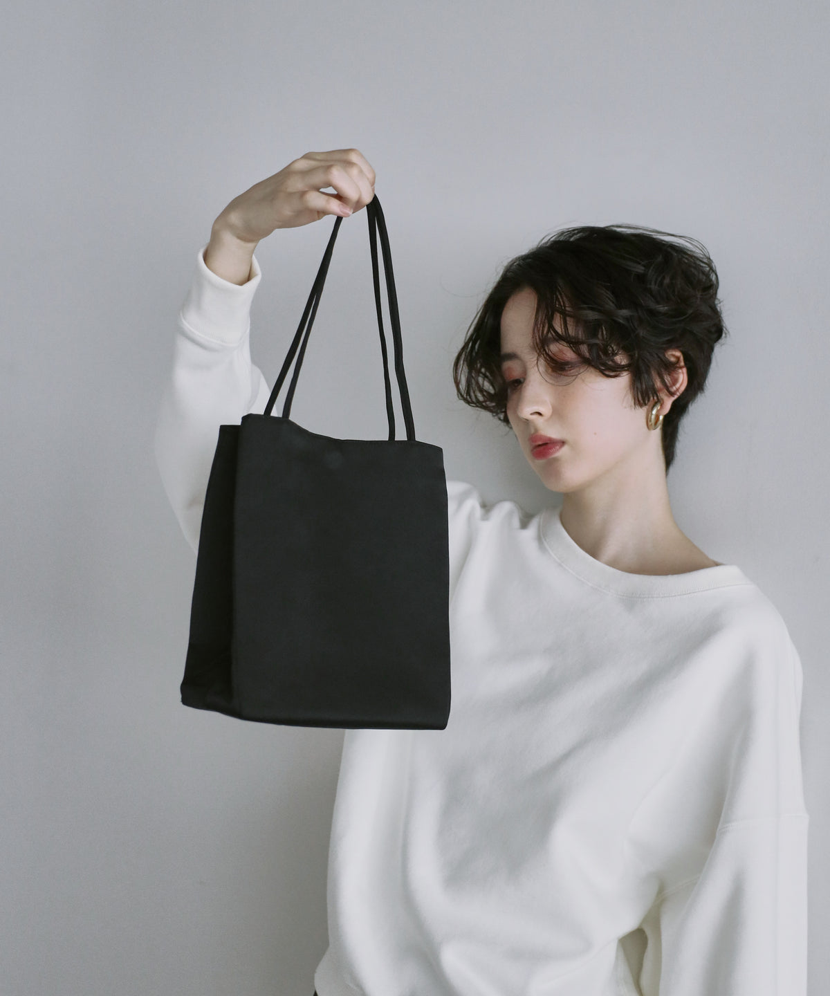 【Minimal Design】Satin Mini Handbag