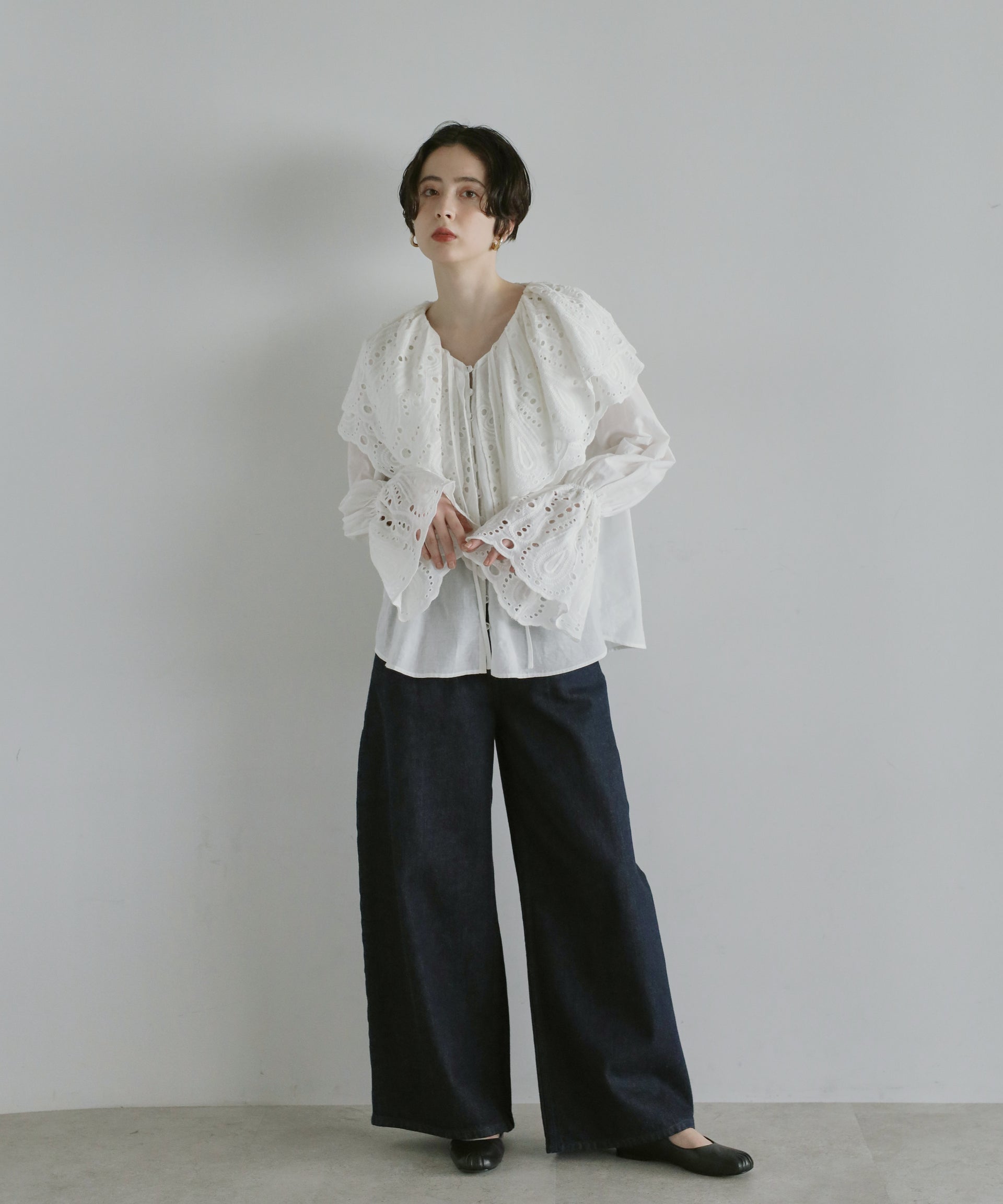【Vintage Romantic】Eyelet Cutwork Lace Blouse
