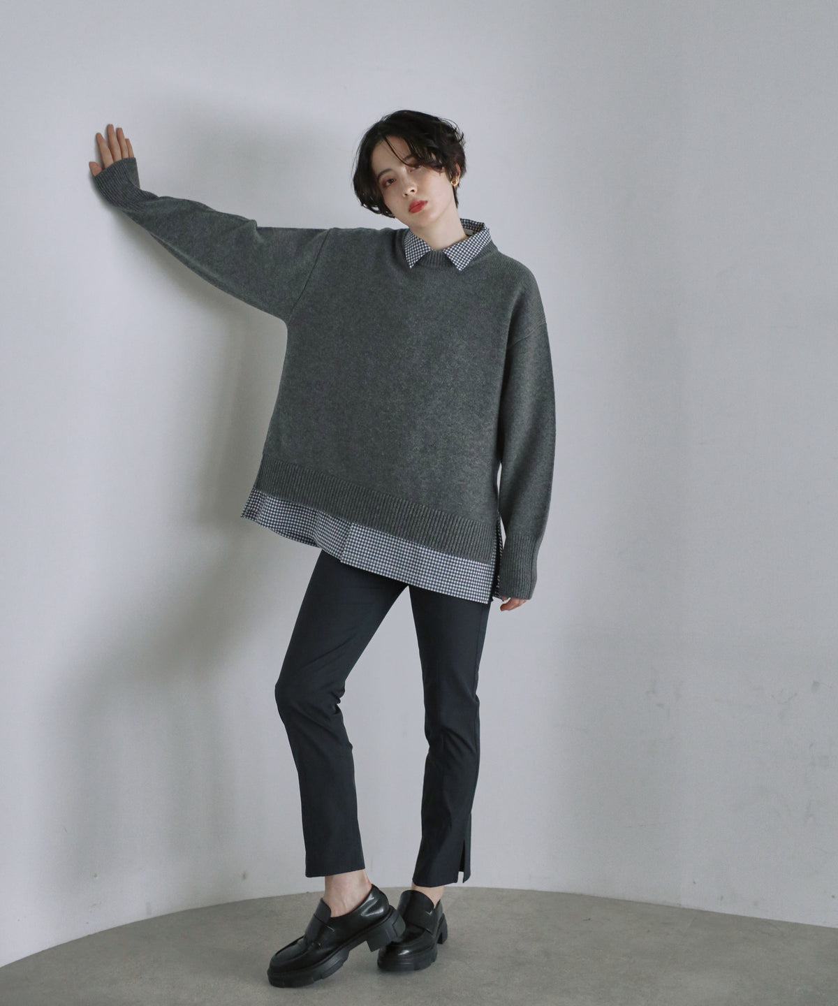 【Classic Comfort】Soft Wool × Cashmere Relaxed Crewneck Knit