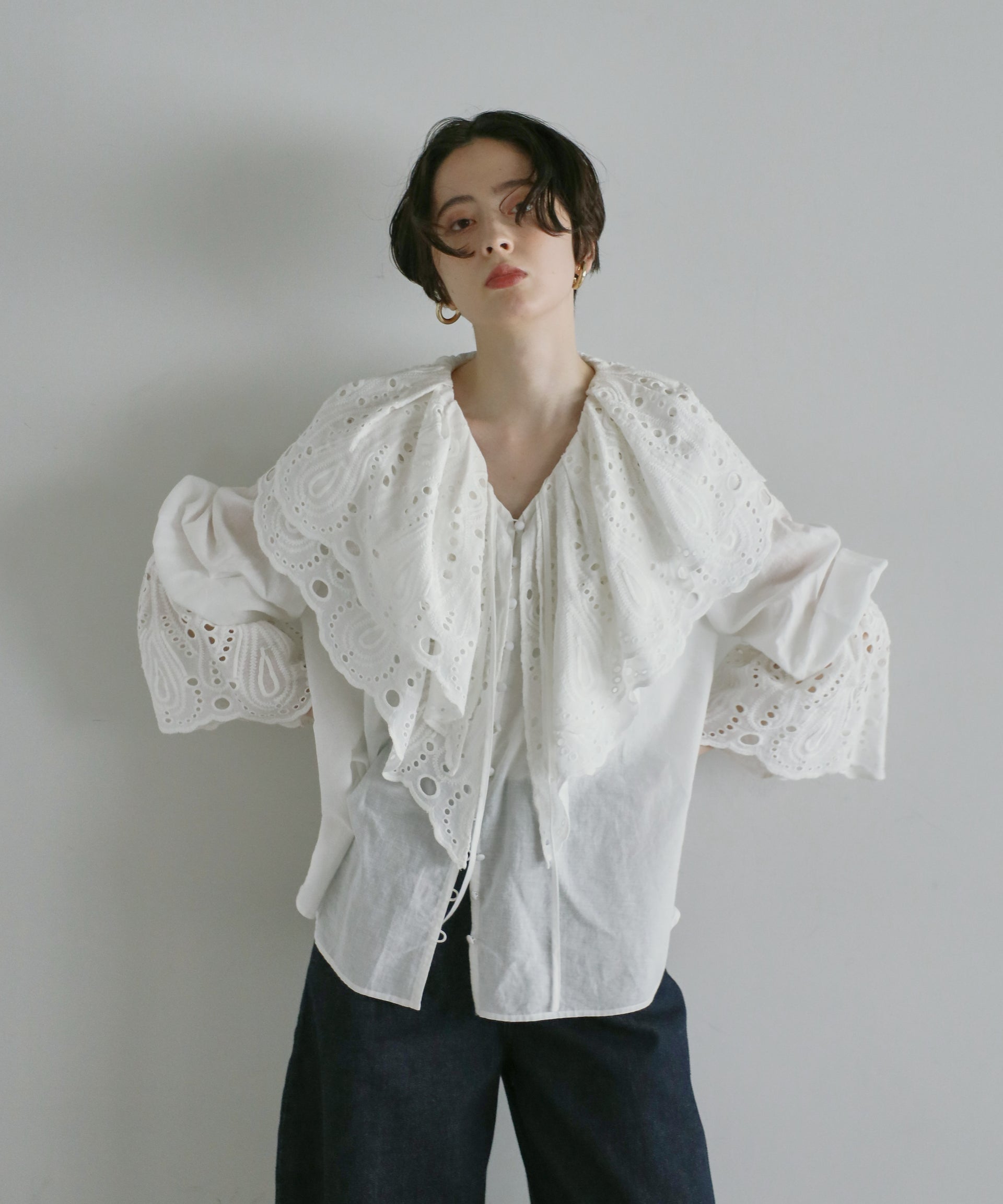 【Vintage Romantic】Eyelet Cutwork Lace Blouse