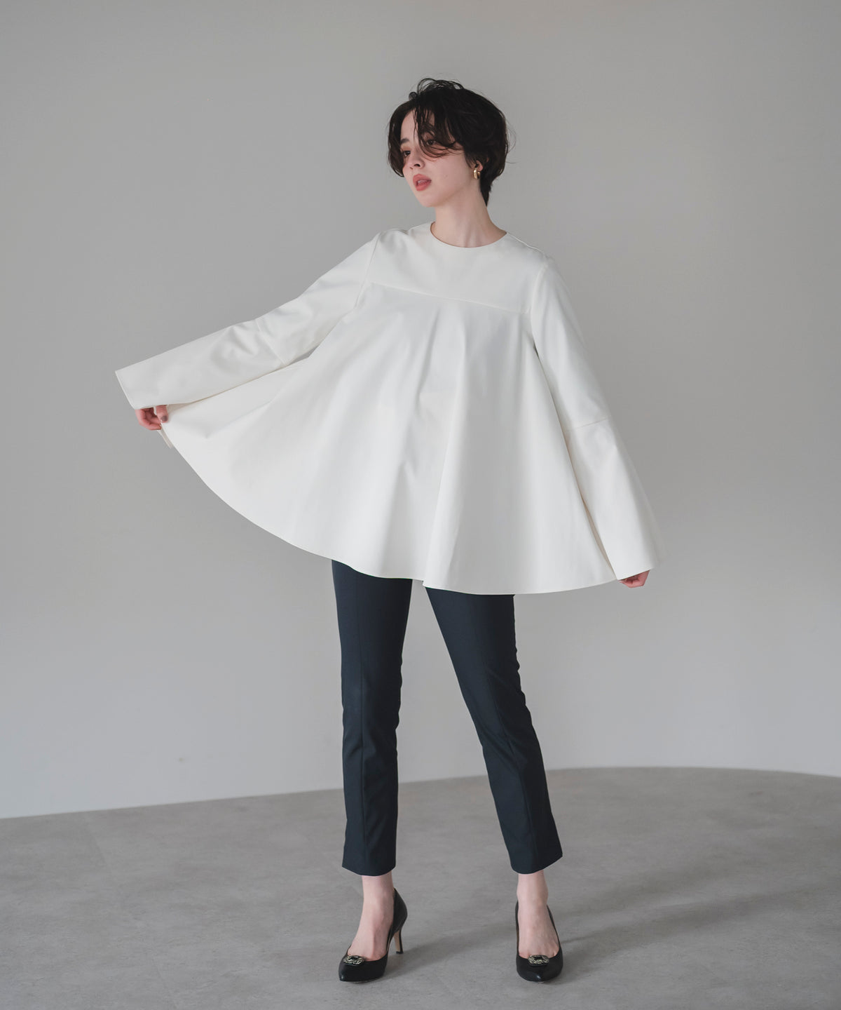 【Multi-Function】Bell Sleeve Flare Blouse