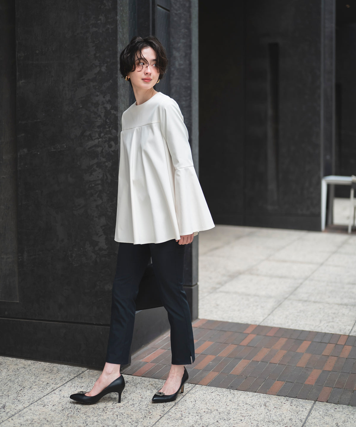【Multi-Function】Bell Sleeve Flare Blouse