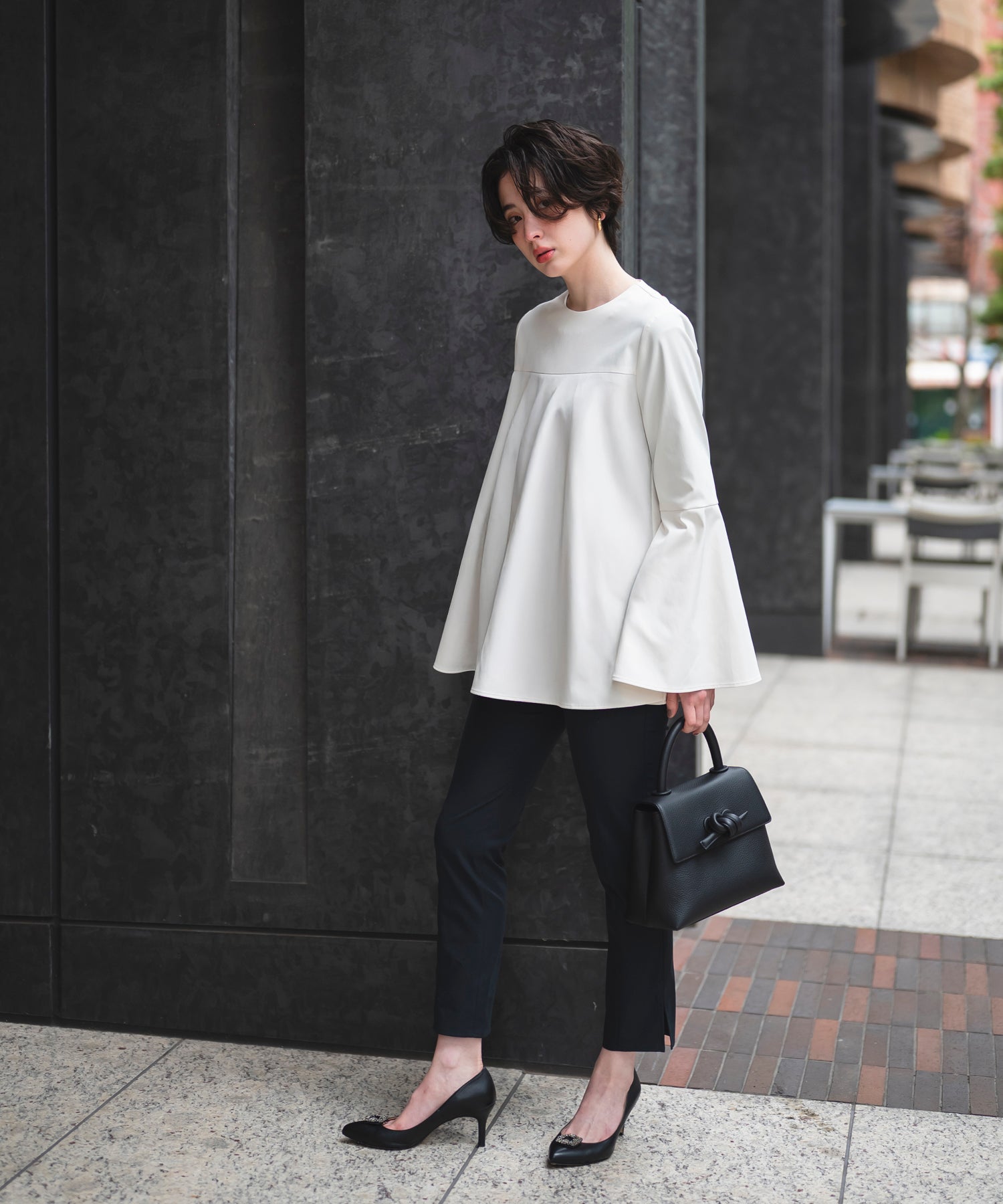 【Multi-Function】Bell Sleeve Flare Blouse