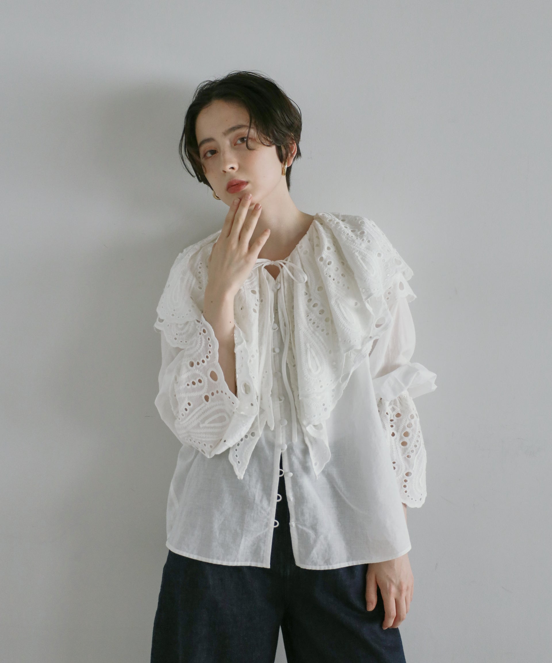 【Vintage Romantic】Eyelet Cutwork Lace Blouse