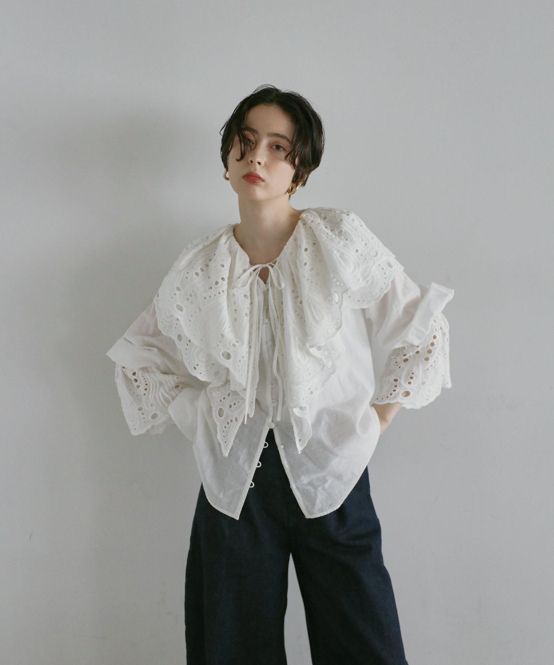 【Vintage Romantic】Eyelet Cutwork Lace Blouse