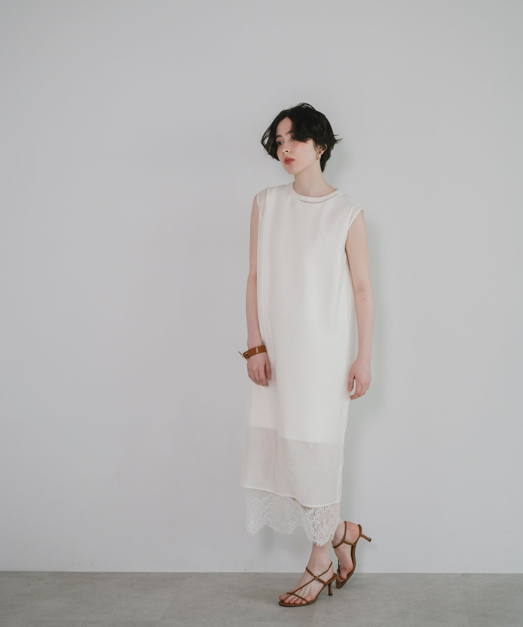 【Layerable】Lace Layered Sleeveless Onepiece