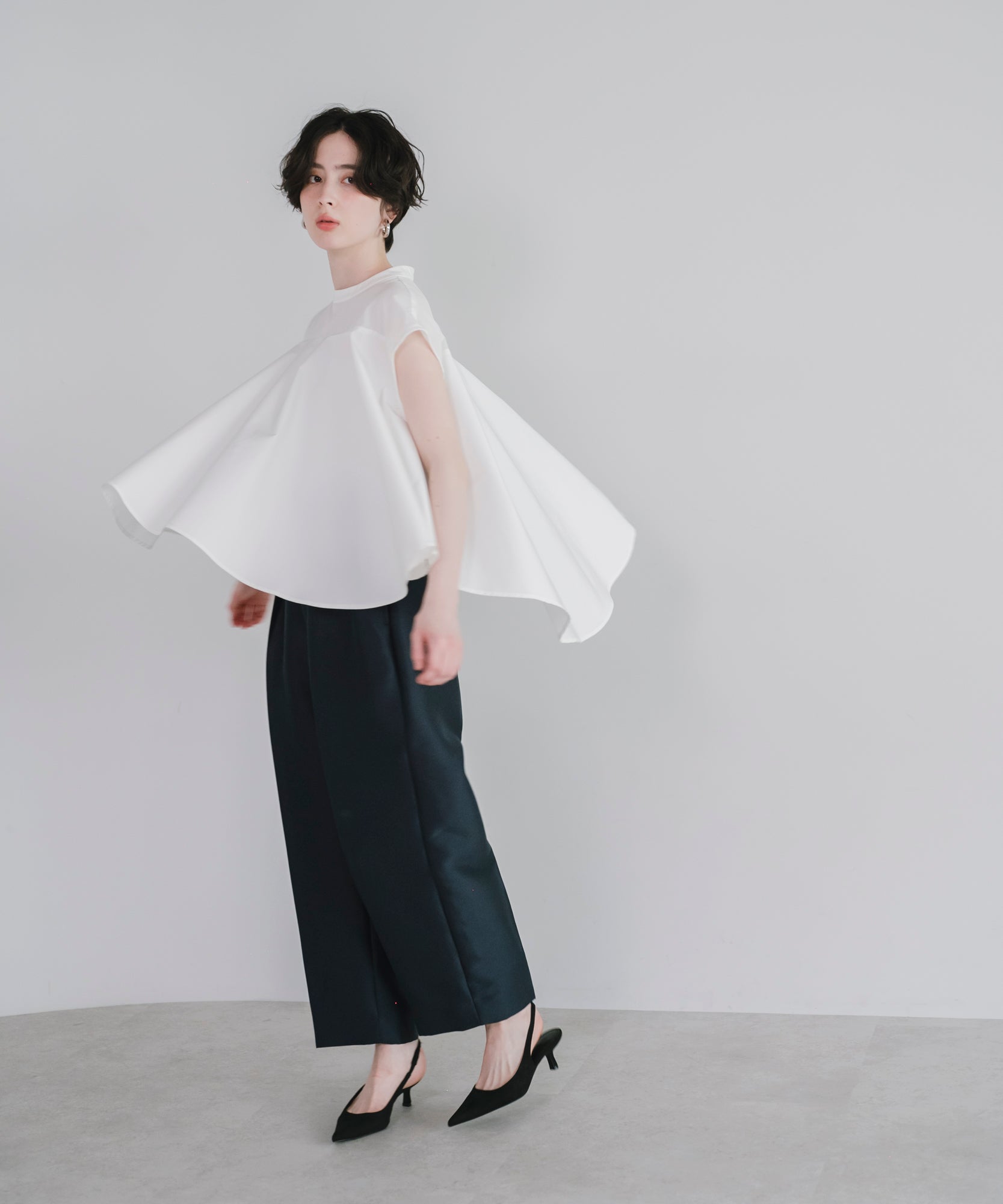 【Water-Repellent】Sheer Docking French Sleeve Blouse