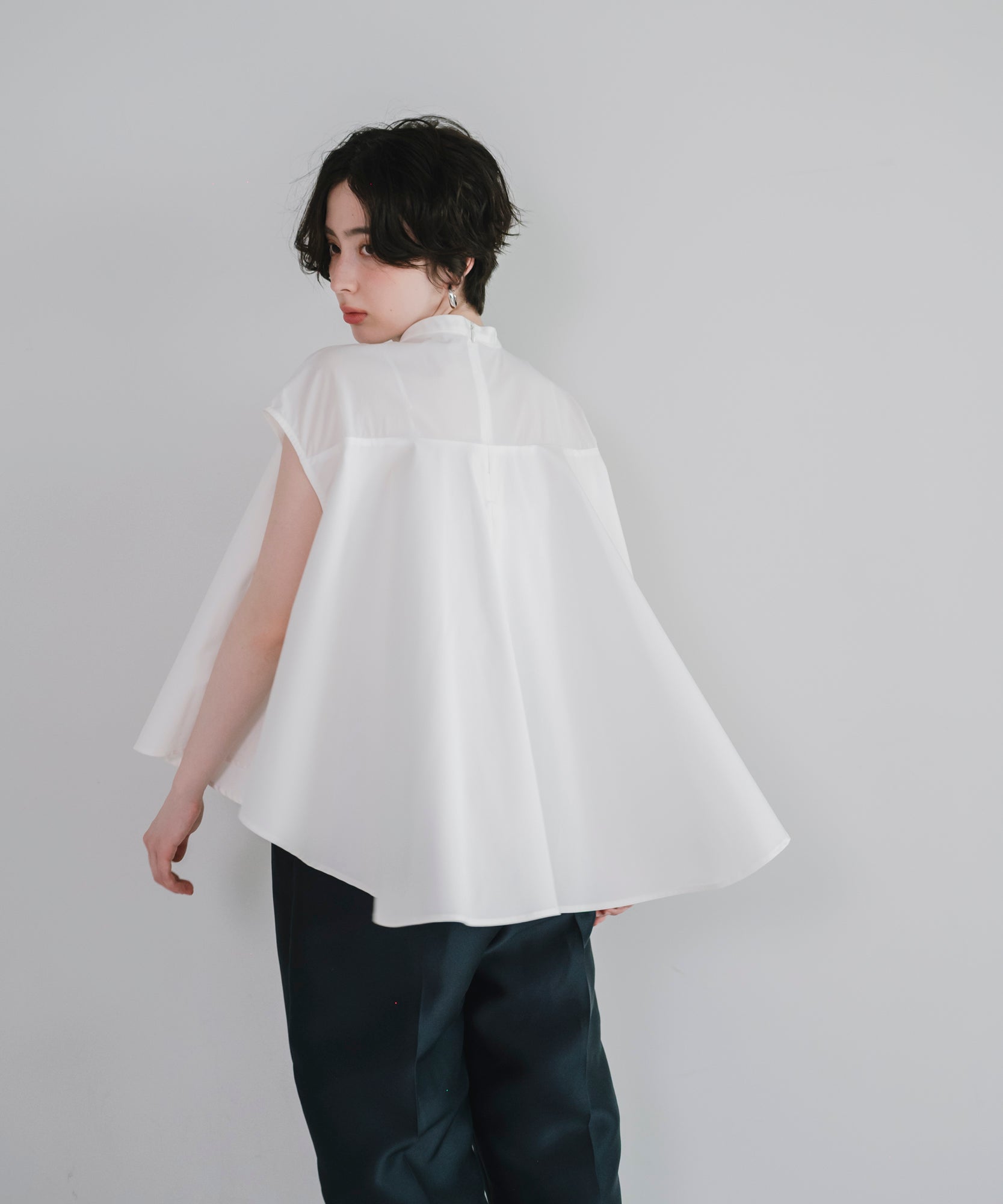 【Water-Repellent】Sheer Docking French Sleeve Blouse