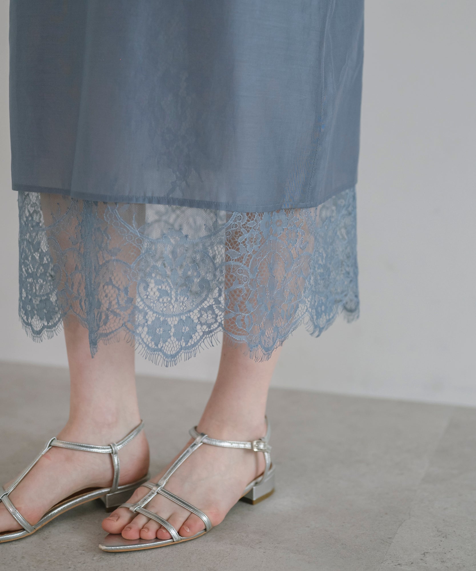 【Layerable】Lace Layered Sleeveless Onepiece