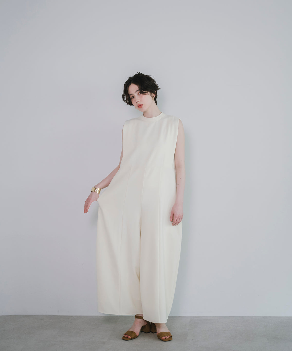 【Wrinkle Prevention】Cocoon Sleeveless All In One