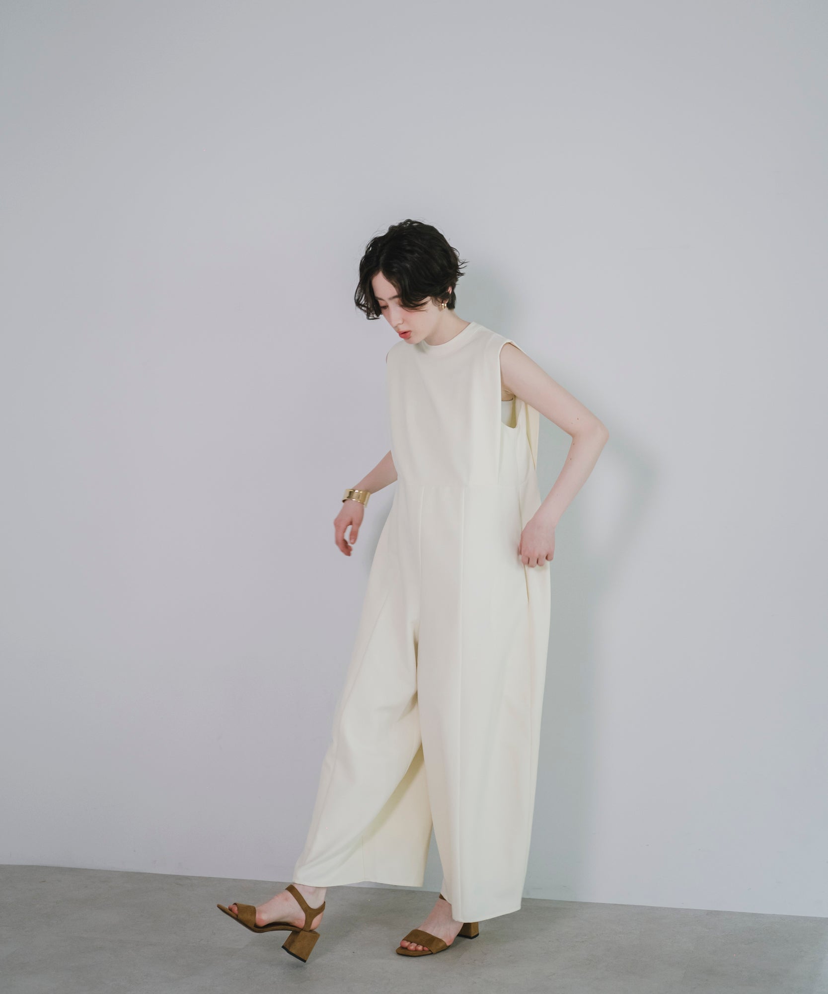 【Wrinkle Prevention】Cocoon Sleeveless All In One