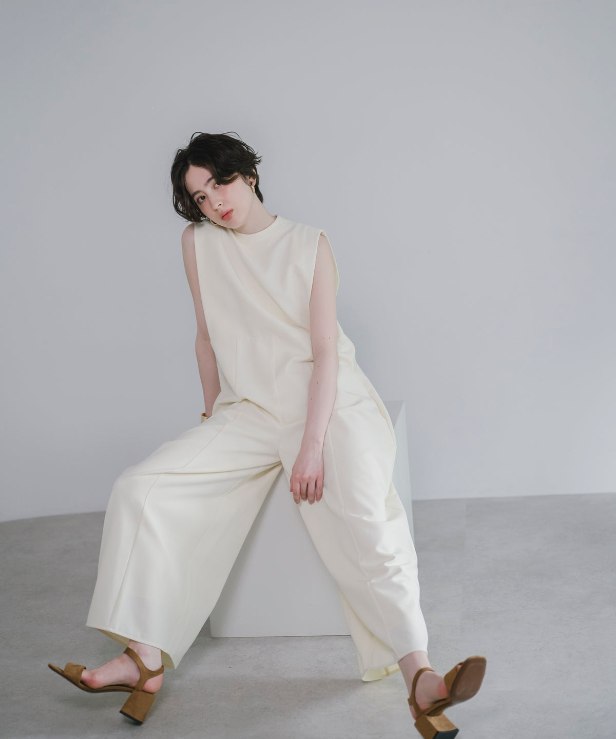 【Wrinkle Prevention】Cocoon Sleeveless All In One
