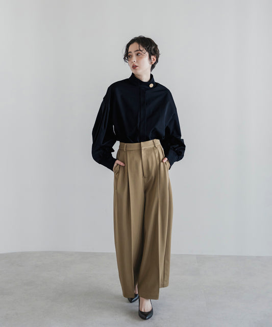 【Wrinkle Prevention】Comfort Line Wide Tuck Pants