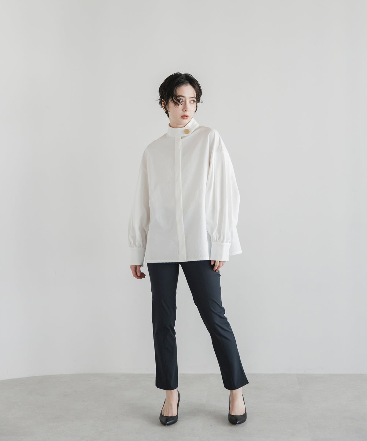 Gold Button Volume Sleeve Blouse