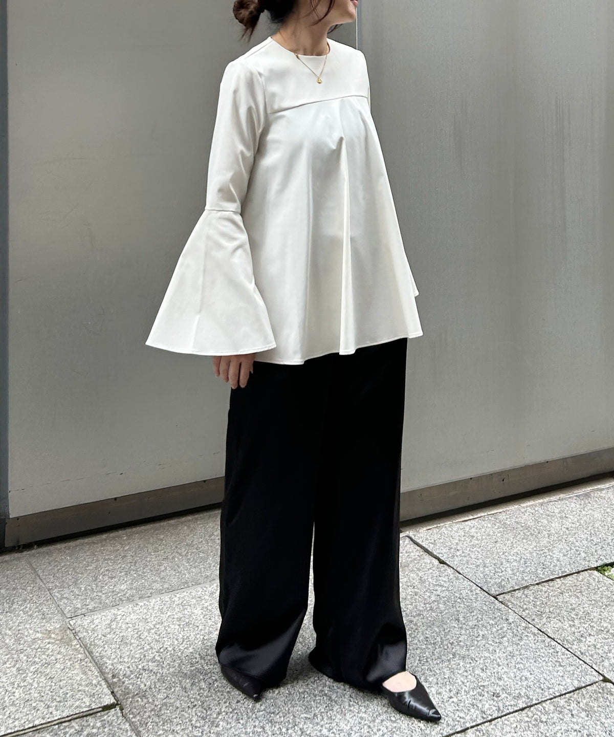 【Multi-Function】Bell Sleeve Flare Blouse