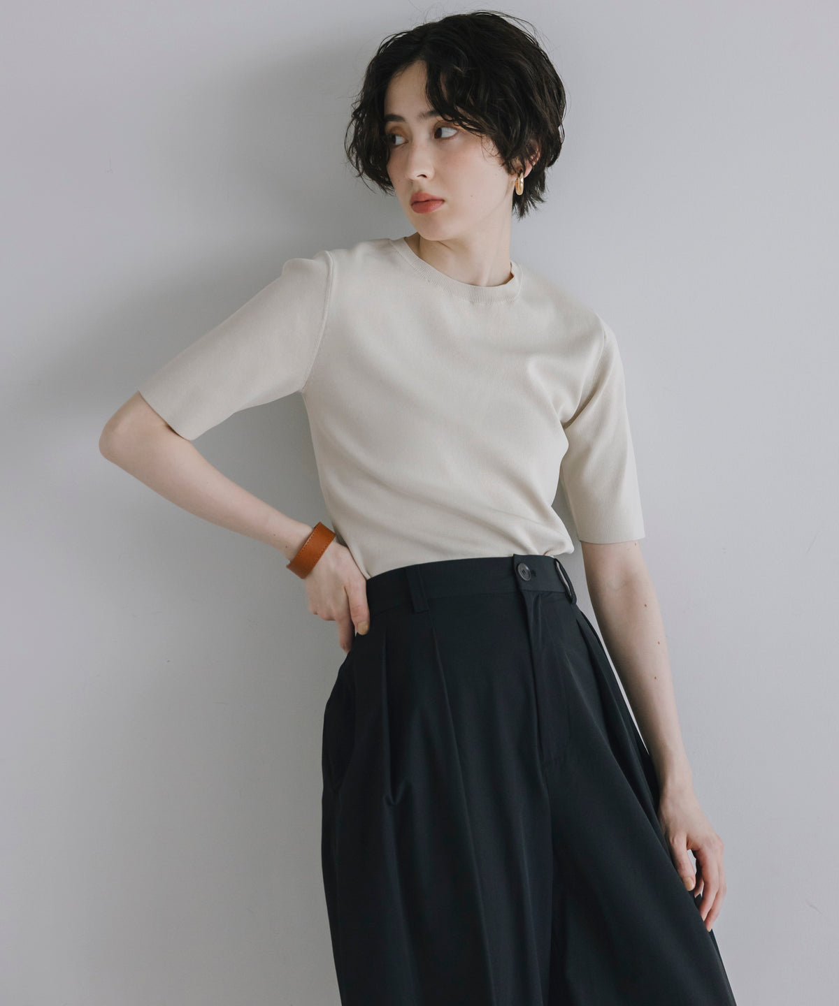 【Cool-Touch】Basic Half Sleeve Knit