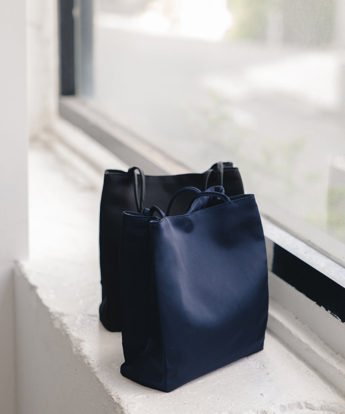 【Minimal Design】Satin Mini Handbag